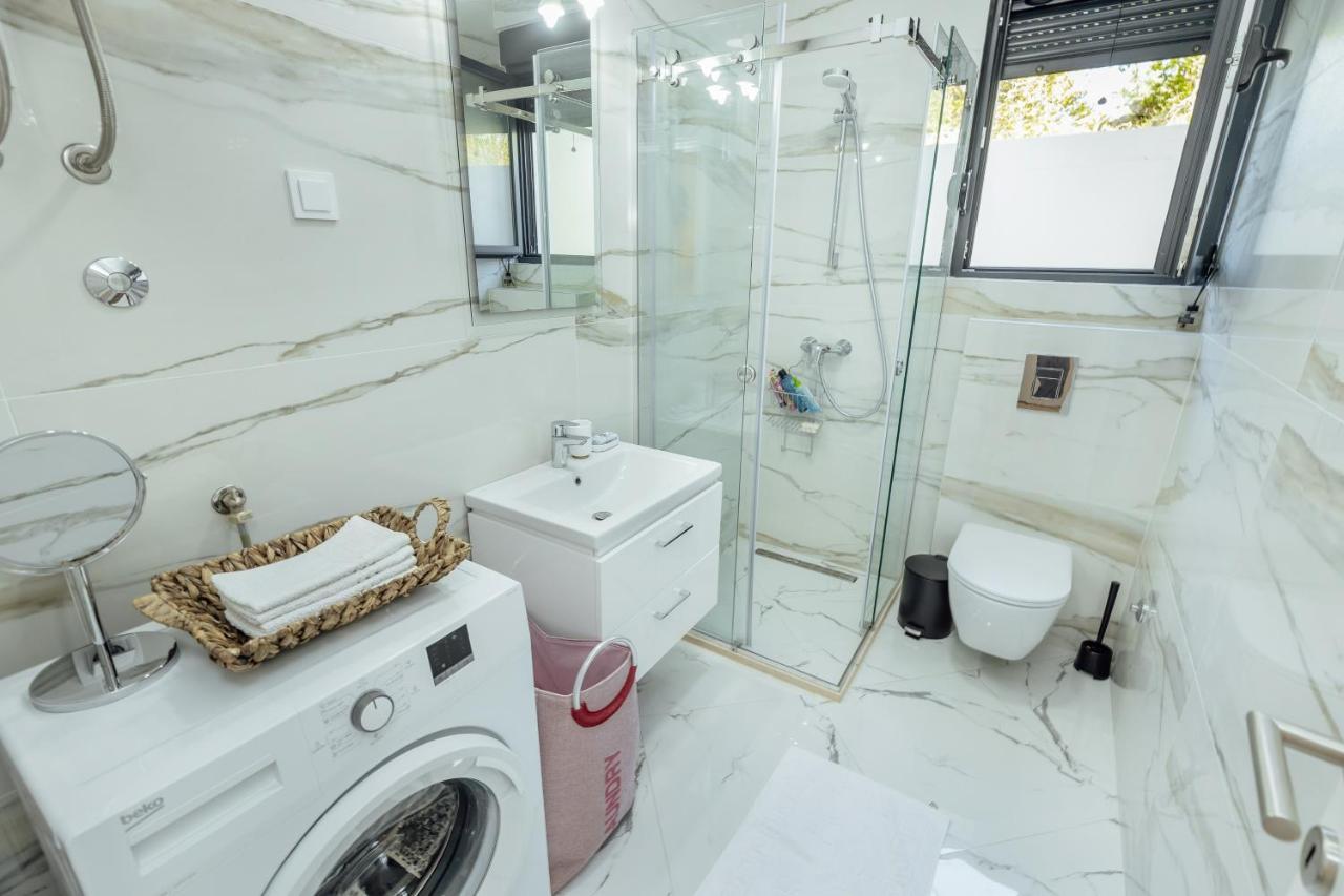 Miracle Apartment Kotor Extérieur photo