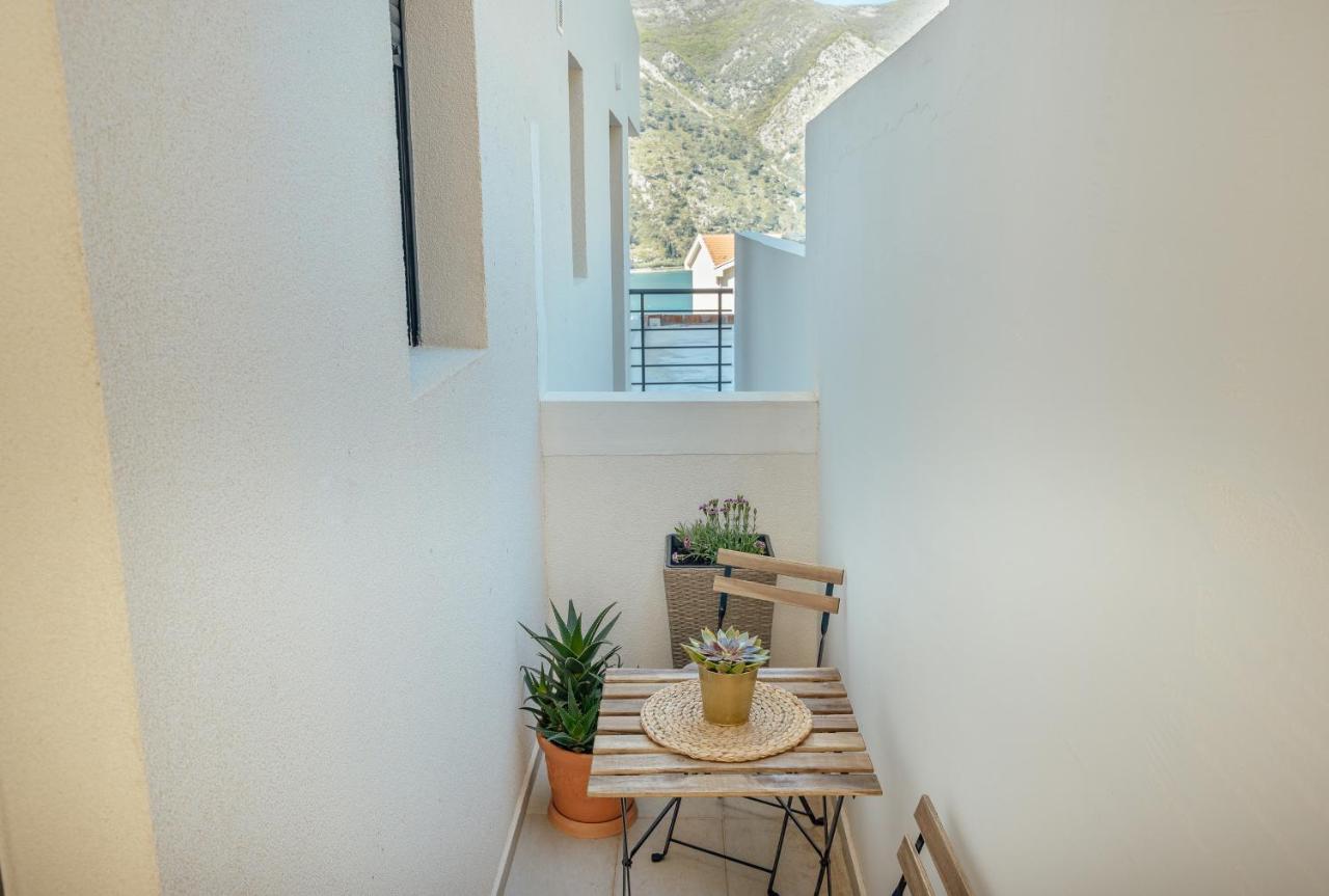 Miracle Apartment Kotor Extérieur photo